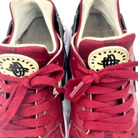 NIKE Air Huarache Men's Dark Red Low Trainer Athletic Sneaker Shoes USA Size 9 - Picture 4 of 16